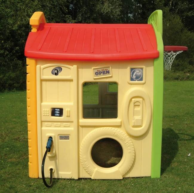 Casuta Benzinarie 4 in 1 Little Tikes