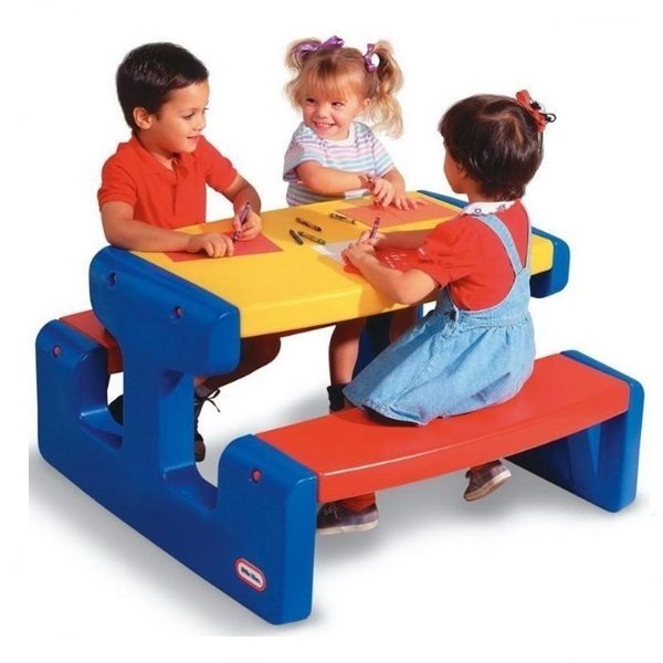 Masa de picnic pentru 6 copii LT4668 Little Tikes